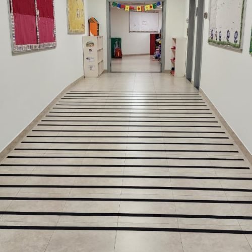 Primary indoor tile ramp